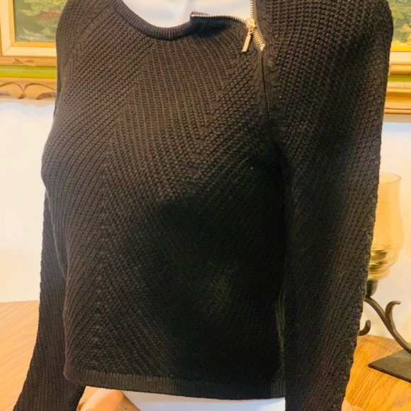 White House Black Market Small Knitted black top - Picture 3 of 5
